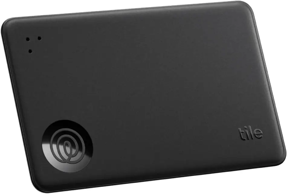 Tile Slim: Localizador Bluetooth ultrafino diseñado para billeteras, con alcance de 76 metros y batería integrada de 3 años.